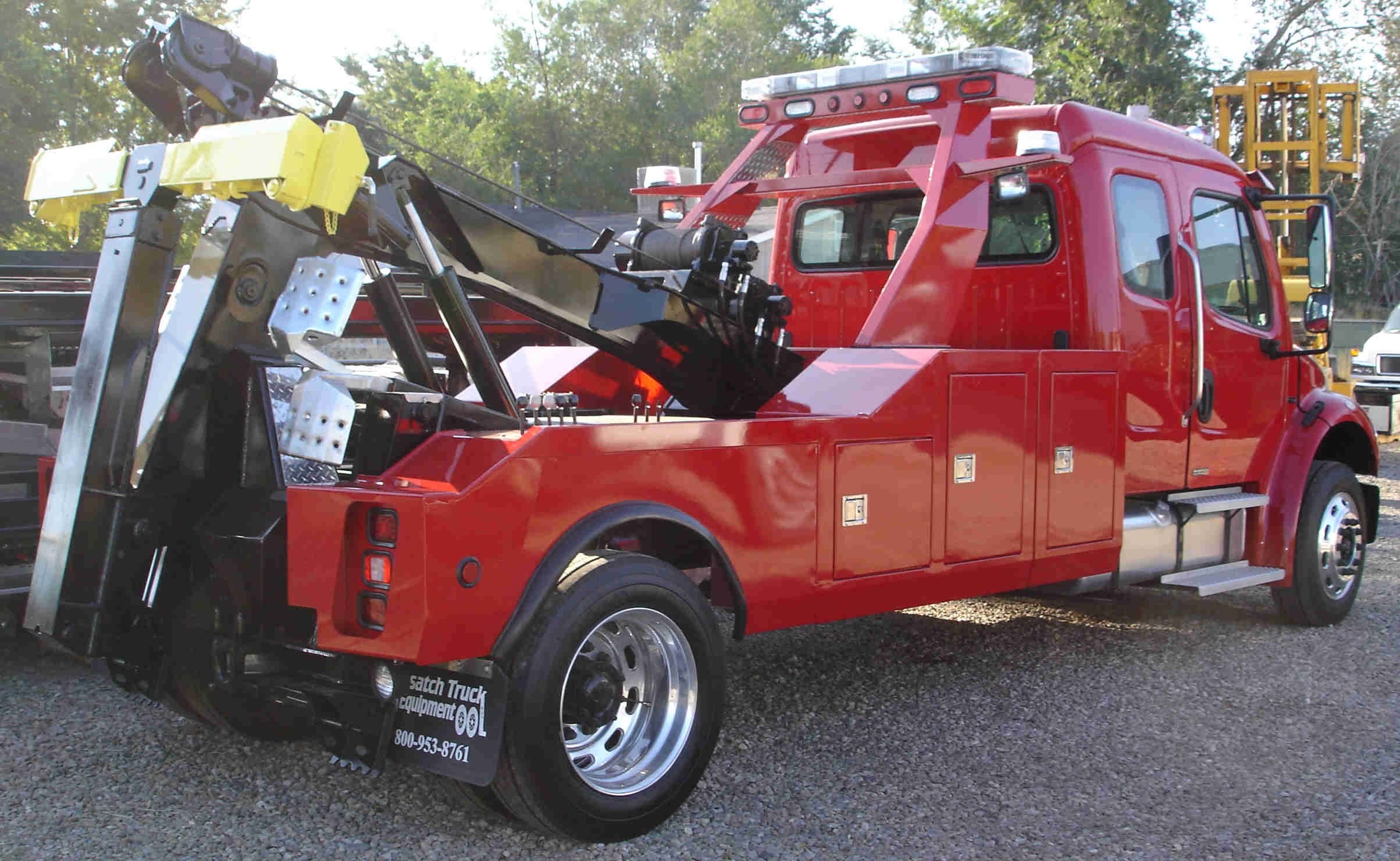 freightliner wreckers